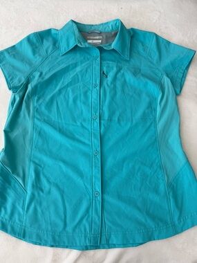 Columbia Shirt Womens XL Teal Omni-Shade Short Sleeve Button Front Hiking E27
